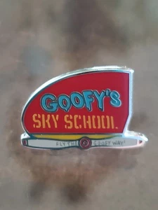 Goofy Sky School Tiny Kingdom Disney Pin - Picture 1 of 3