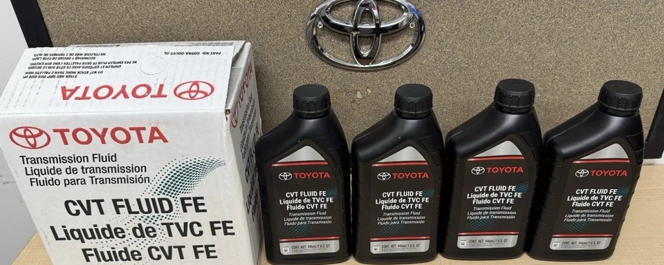Óleo fluido de transmissão Toyota CVT FE genuíno 4 quartos 00279-CVTFE-01 Corolla - Imagem 1 de 4