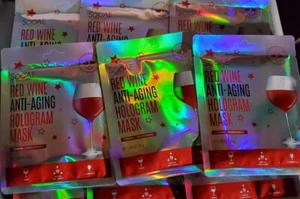 Lot of 2 SOO AE New York~Red Wine~Anti-Aging~Hologram Mask~Firming+Brightening - Bild 1 von 2