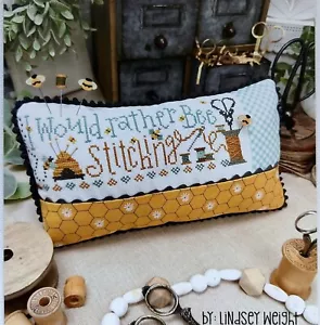 I Would Rather Bee Stitching Cross Stitch Chart Primrose Cottage Stitches PRM108 - Picture 1 of 8