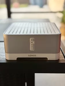 Sonos Connect Amp - 2nd Gen 2 (S2 Compatible) w/ Power Cord - Picture 1 of 4