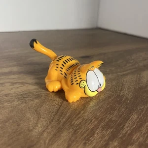 Vintage Garfield Magnifying Glass Toy Cat - Picture 1 of 4