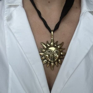 Costume Jewelry Charm Tie Necklace With Gold Sun Face - Picture 1 of 4