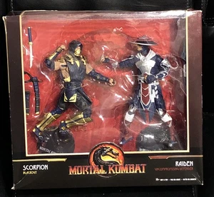 McFarlane Toys Mortal Kombat Action Figures - Scorpion & Raiden - New In Box! - Picture 1 of 10