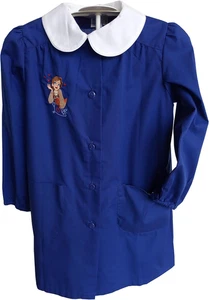 Grembiule Scuola Bambina Con Bottoni, 33Gr3771 Ragazza Love Bluette (12 Anni 152 - Foto 1 di 12