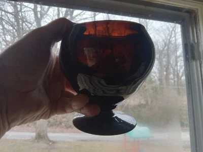 AZÚCAR ABIERTO DE VIDRIO ÁMBAR OSCURO PONTILADO SOPLADO GRATIS CON BASE CON PATAS Foto 1 de 4