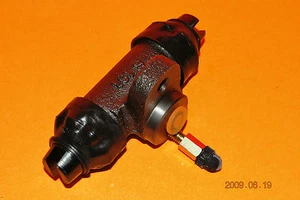 Wheel Cylinder PBR P5282 (QTY 3 , 1 has no bleed screw) VW refer Catalogue - Picture 1 of 4