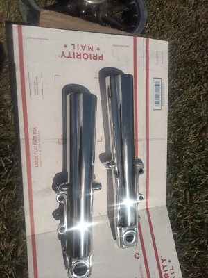 Harley patas inferiores horquillas delanteras deslizantes Electra Glide Ultra Classic PULIDO 00-13 Foto 1 de 4
