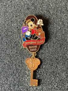 Disneyland Hotelzimmer 1955 Mickey Mouse Anstecknadel - Bild 1 von 5