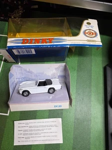 Matchbox The Dinky Collection DY-20 1:43 Scale 1965 Triumph TR4A IRS - Boxed - Picture 1 of 7