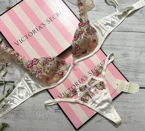 Victoria’s Secret For Love and Lemons Siena Sujetador con aros Tanga Conjunto Blanco - Imagen 1 de 6