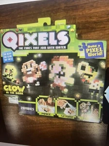 Moose Toys Qixels Glow In The Dark Zombies 500 Cubes New! PLUS TONS of BONUS PCS - Picture 1 of 7