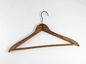 Antique Wood Coat Hanger ~ The Metropolitan Co. Dayton Ohio ~ Phone Adams 4117 - Imagen 1 de 5