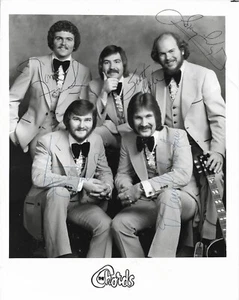 "THE CHORDS".............AUTOGRAPHED 8 X 10 B & W PHOTO - Picture 1 of 1