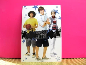 HIGH SCHOOL MUSICAL 3 POSTKARTEN EAST HIGH UK IMPORT.    DISNEY - Bild 1 von 4