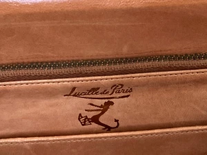 Collectible Vintage 60s Lucille de Paris Ivory Handbag with Coin Purse - Picture 1 of 15