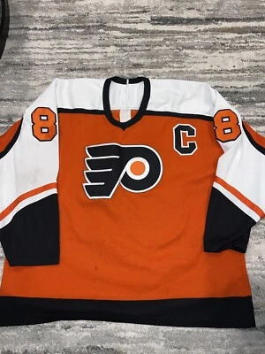 CCM Philadelphia Flyers LINDROS #88 NHL Hockey Jersey Men XL Orange Canada Sewn - Image 1 of 4