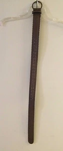BRAUNER GÜRTEL MIT CUT-OUT-DESIGN JAKOBSMUSCHELKANTE KREIS SCHNALLE 37 ZOLL LANG - Bild 1 von 2