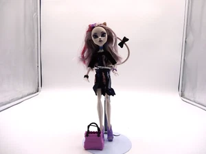 Monster High Scaremester Catrine Demew Doll Purse and Tail - Picture 1 of 7