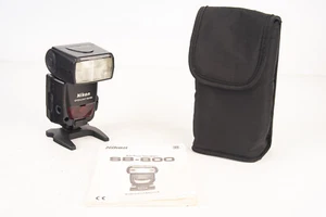 Nikon Speedlight SB-800 AF Shoe Mount Flash for Digital SLR Cameras in Case V10 - Picture 1 of 9