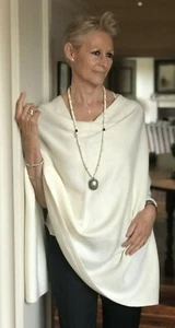 CASHMERE Poncho Ivory Handmade CAPE Wrap One Size,FREE UK Shipping, - Picture 1 of 4
