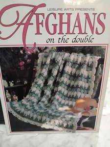 Leisure Arts Presents Afghans on the Double 1996 Paperback 127 pages  - Picture 1 of 13