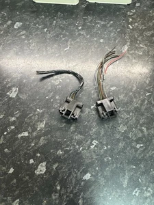 Vauxhall Zafira B Rear Light Wiring Plug Clips UVJ16 - Picture 1 of 5
