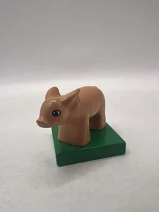 LEGO Animal - Duplo Vintage - Pig Baby Piglet on Green BaseItem- minifigure 2299 - Picture 1 of 6