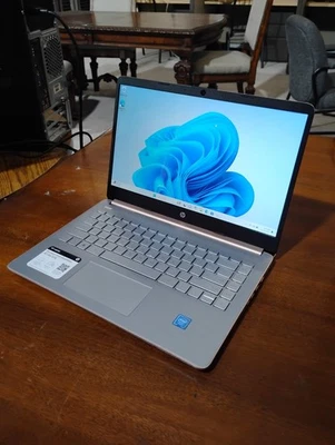 HP 14-dq0054dx 14 дюймов - Intel N4120/16 ГБ Ram/64 ГБ eMMC/розовое золото/выигрыш 11 - Изображение 1 из 4