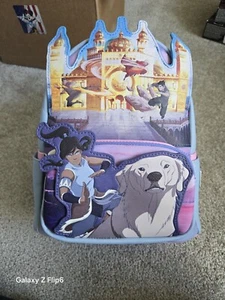 Mini mochila Loungefly Nickelodeon Legend of Korra Team Korra nueva con etiquetas - Imagen 1 de 4
