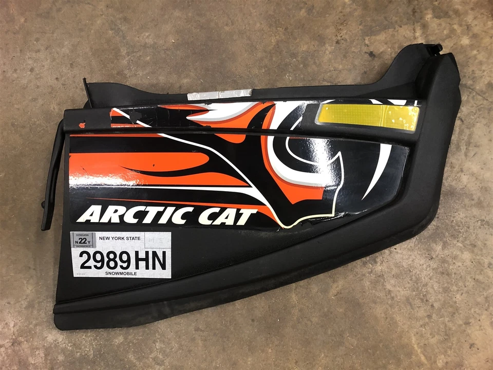 Panel lateral derecho Arctic Cat Crossfire 800 CRF8 CFR CF5 CF6 CF8 M8 M6 09-11 OEM Foto 1 de 4