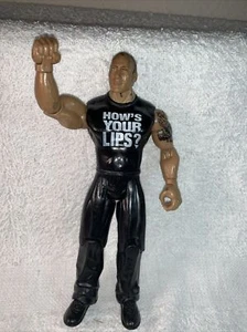 Jakks Pacific 2003 WWE Wrestling Exclusive 2 The Rock Figure di Rock N Sock - Foto 1 di 17