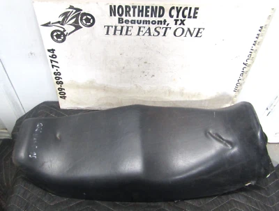 87 Suzuki GSXR750 G Doble Asiento Base Pan Sillín OEM 45100-06B01-58R ST990 Foto 1 de 4