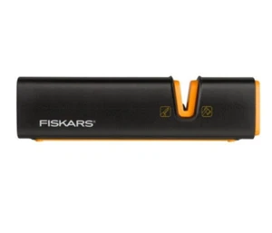 Fiskars Xsharp Axe and Knife Sharpener FSK120740 Ceramic Sharpening Stone - Picture 1 of 6