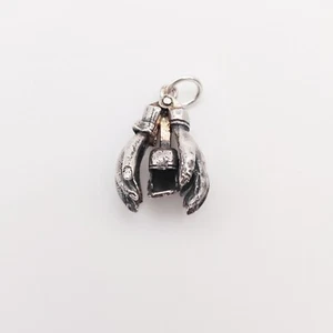 Vintage 925 Sterling Silber Hände halten Baby Charm Anhänger  - Bild 1 von 4