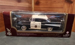 Chevrolet® Bel Air 1957 usado jefe de policía diecast 1:18 con soporte - Imagen 1 de 24