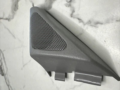 Cubierta de altavoz tweeter puerta del conductor izquierdo Buick Lesabre 2000-2005 OEM 25706426 #3L Foto 1 de 4