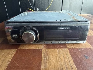 Pioneer DEH-P6900UB CD-Player/USB-Receiver für Armaturenbrett ohne Strom - Bild 1 von 18