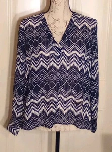 Fun 2 Fun Top Women Casual Size Medium Color Blue And White - Picture 1 of 5