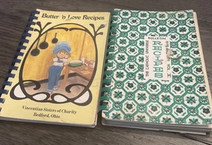 Vintage Spiral Bound Cookbook Lot Of 2 Paperbacks 1970s 1980s Catholic Universe - Picture 1 of 10