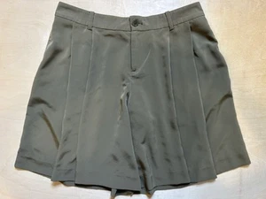 Pantaloncini donna Lauren Ralph Lauren plissettati taglia 4 verde oliva taglia tasche - Foto 1 di 9