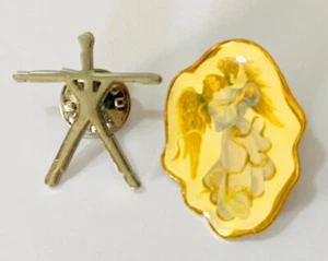 Jesus On Cross & Angel Classic Pin Badge Set Rare Vintage (C5) - Picture 1 of 2