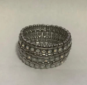 ONE VIVI (COOKIE LEE) GENUINE CRYSTAL TALL BRACELET NEW #17001 NO TAG - Picture 1 of 1