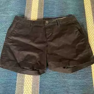 Nuevo sin etiquetas Old Navy talla 6 Negro Chino - Imagen 1 de 4