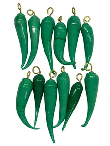30 Vintage India Glass Green Chili Pepper Pendants/Charms/Beads 1 1/2" - 2" - Picture 1 of 3