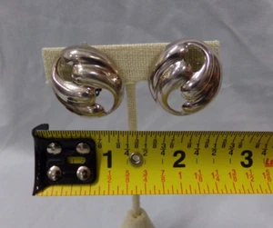 Estate Sale Find! Womens Abstract Silver Clip On Earrings Signed Mexico 925 - Picture 1 of 4