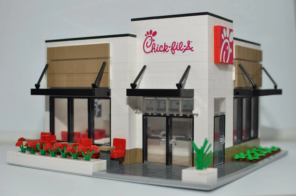 Chicken Sandwich Restaurant Creator Modular City Custom Built Brick Model MOC - Image 1 of 3