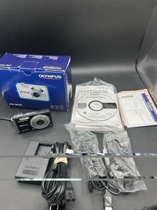 Cámara digital compacta Olympus FE-340 8 MP 5 x zoom negra con cargador-batería - Imagen 1 de 10