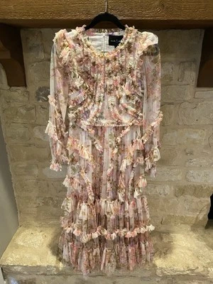 Vestido de bailarina com babado Needle & Thread Darling Meadow em excelente estado usado! Tule floral rosa - Imagem 1 de 4