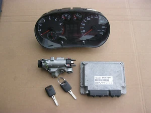 Blocchetto accensione chiave centralina motore strumentazione Audi A3 8L 1.6 74kw AEH - Foto 1 di 8